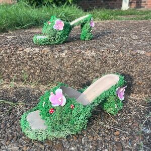 Chic Green Floral Garden Fairy Women's Heeled Sandal